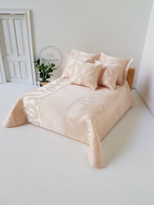 6 Pce Modern Blush Bedding Set