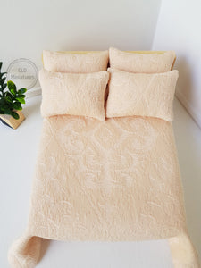 5 Pce Modern Pale Apricot Bedding Set