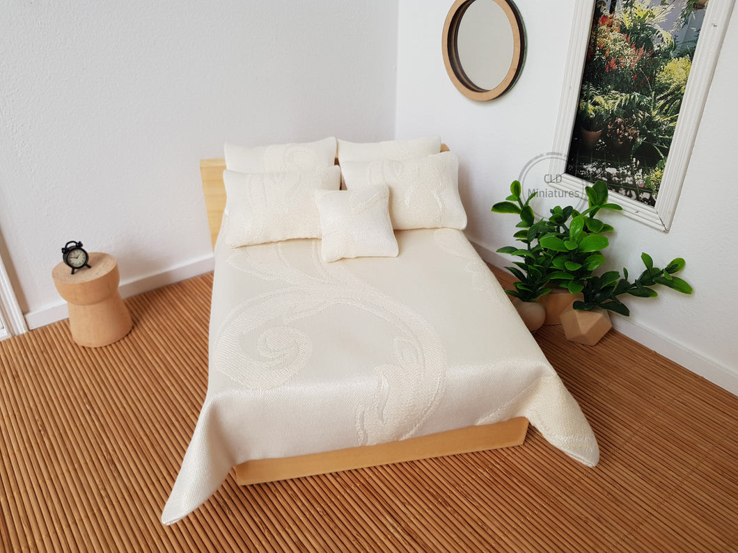 5 Piece Cream Swirl Bedding Set