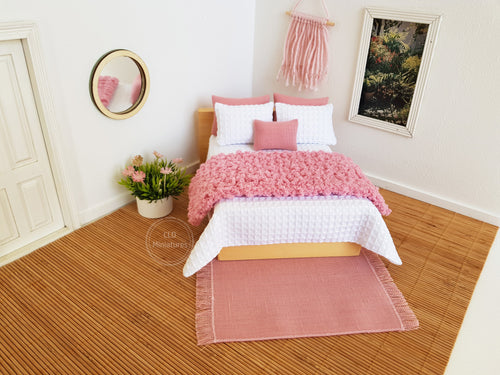 Dusty Pink and White Bedroom Décor Set