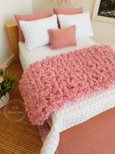 Load image into Gallery viewer, Dusty Pink and White Bedroom Décor Set