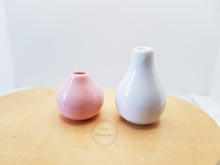 Load image into Gallery viewer, Set of 2 Ceramic Vases