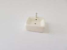 Load image into Gallery viewer, White Ceramic Square Basin