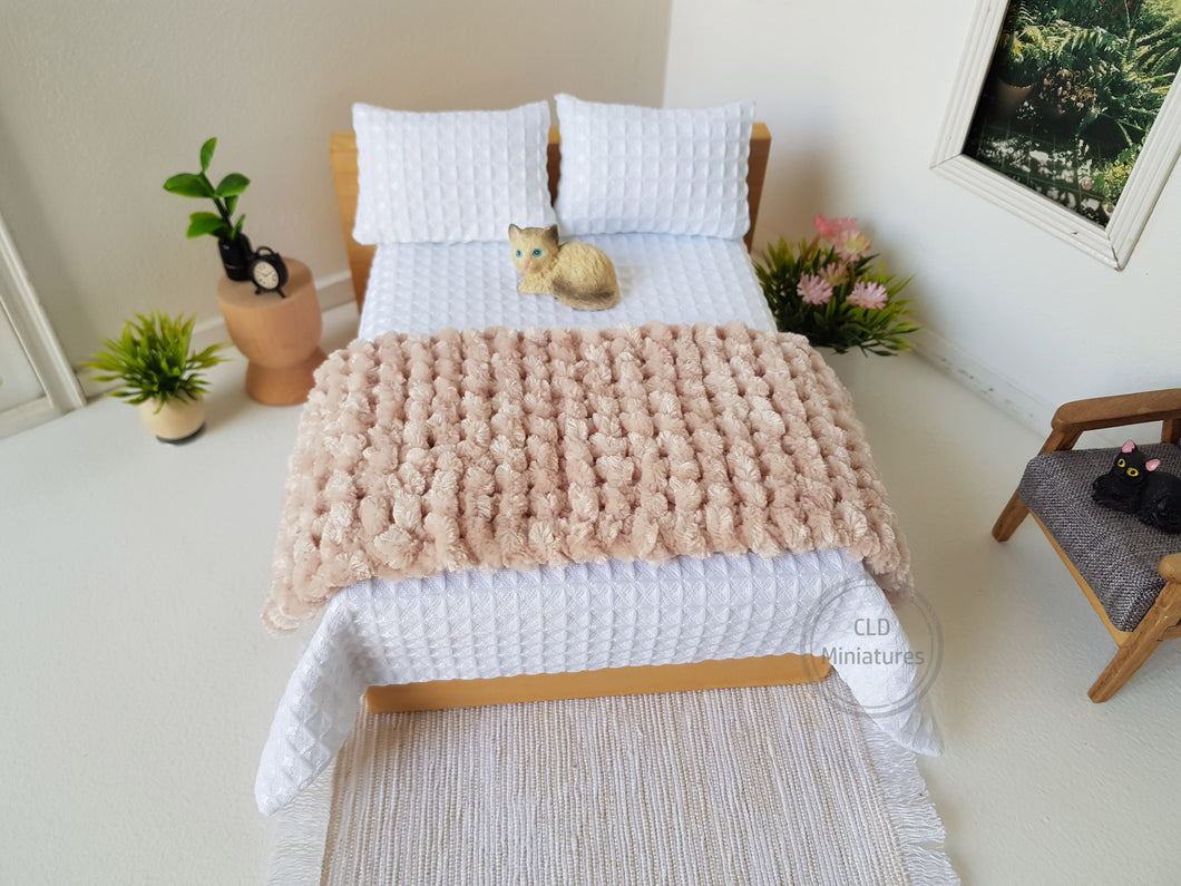 Beige Chenille Bed Runner