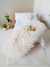 Load image into Gallery viewer, Fluffy Off-White Bed Runner and Cushion