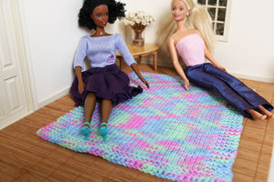 1:6 Scale Doll Chunky Knitted Throw