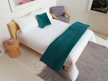 Load image into Gallery viewer, Teal Velvet Bed Runner and Cushion Set