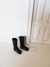 Load image into Gallery viewer, Pair of Black Rubber Boots