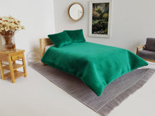 Load image into Gallery viewer, Green Velvet 3 Piece Bed Cover Set