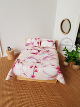 Load image into Gallery viewer, Pink Floral Double Bed Comforter and Pillow Set