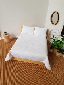 White Diamond Double Bed Comforter and Pillow Set