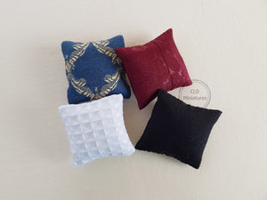 Set of 4 Mixed Cushions