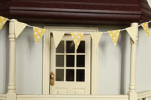 Load image into Gallery viewer, Yellow Daisy Bunting